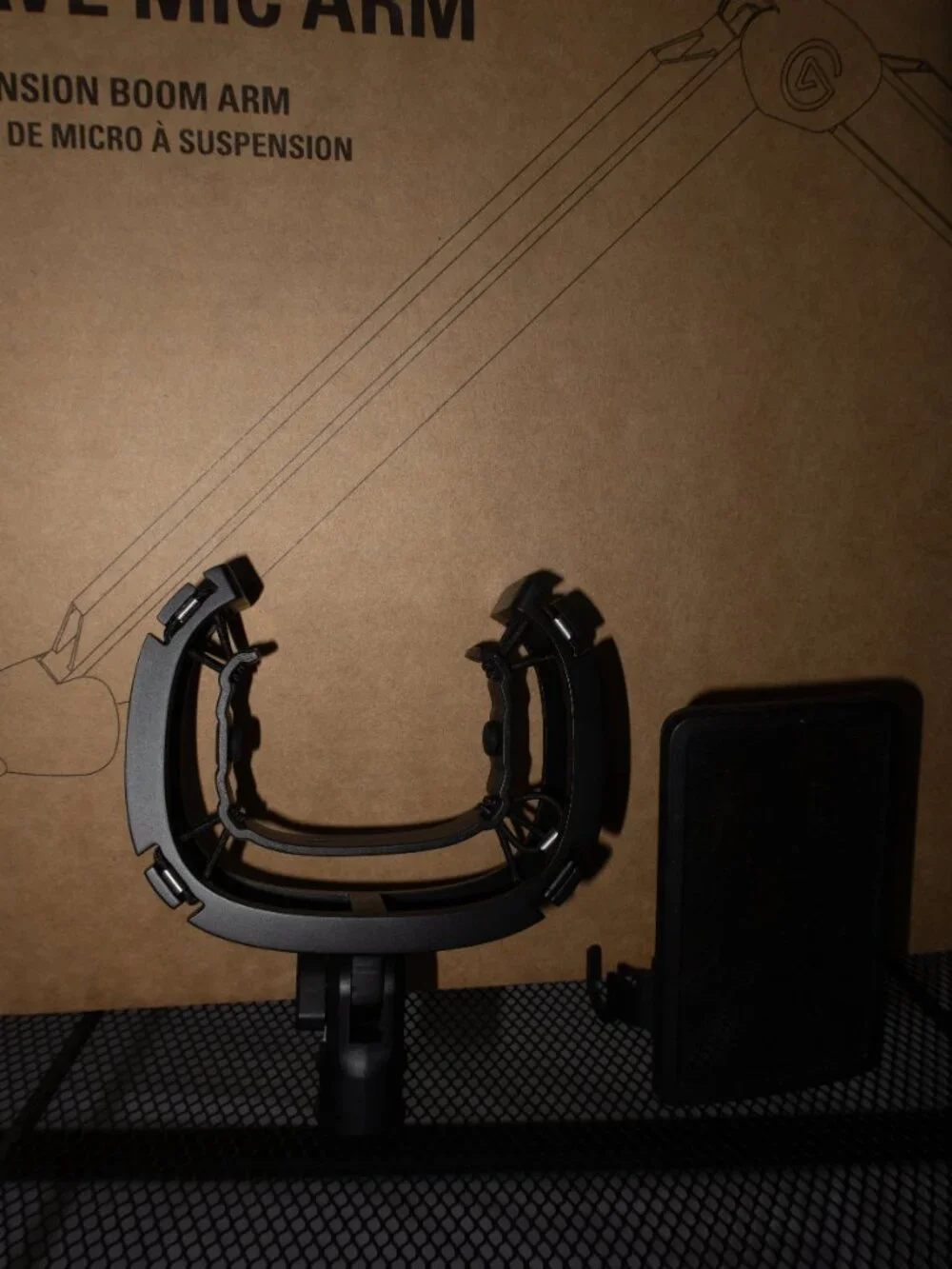 Elgato Wave 3 USB Microphone full kit (pop-screen, boom mic-arm, shock mount)